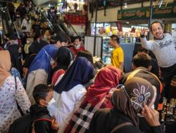 Kelabu Pedagang Pasar Baru Bandung