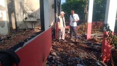 Ruang Operator SDN Cibaregbeg 1 Cianjur Hangus Terbakar, Dokumen Penting Selamat