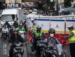 Proyek Galian Lalin di Cawang Arah Otista Macet