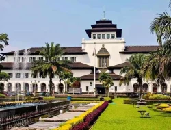 Wajah Baru Gerbang Gedung Sate yang Tuai Sorotan